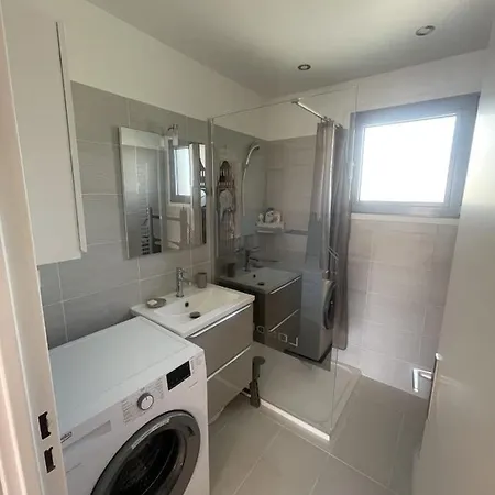 公寓 Nest With Sea View In *